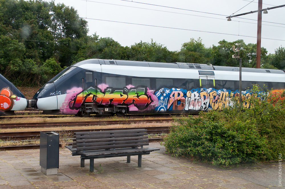 Графити на красивых поездах