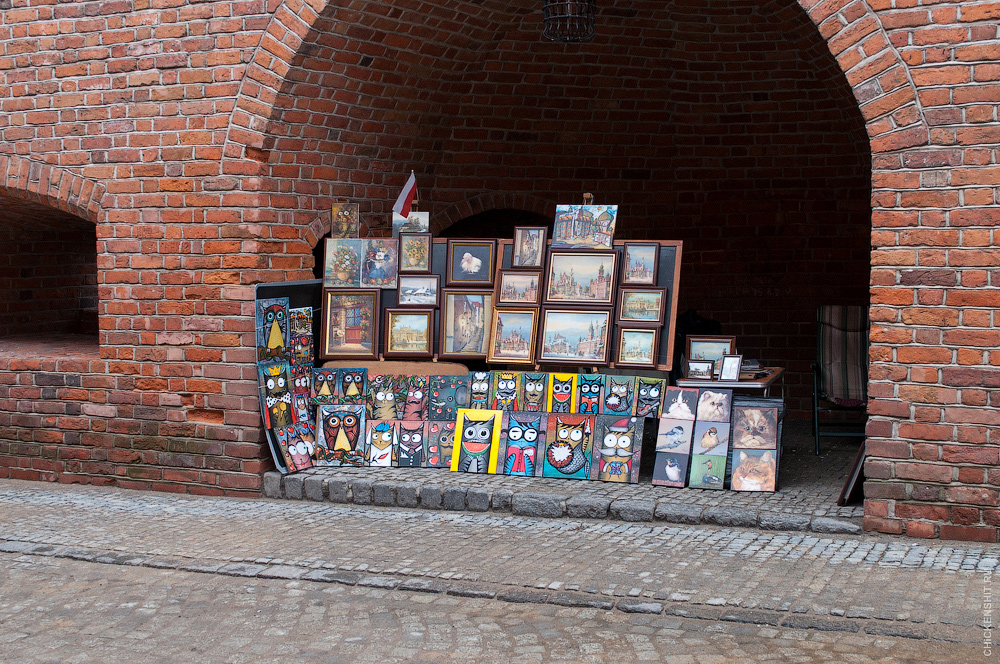 Уличная торговля искусством